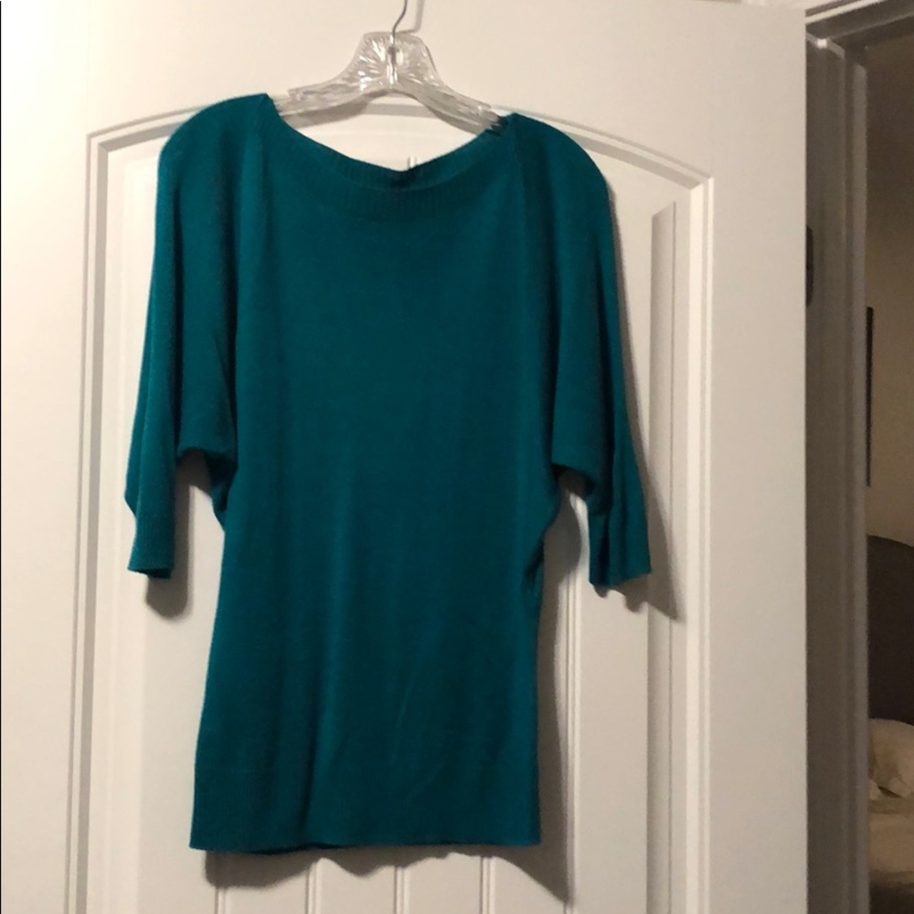 Blue/green 3/4 length sleeve sweater